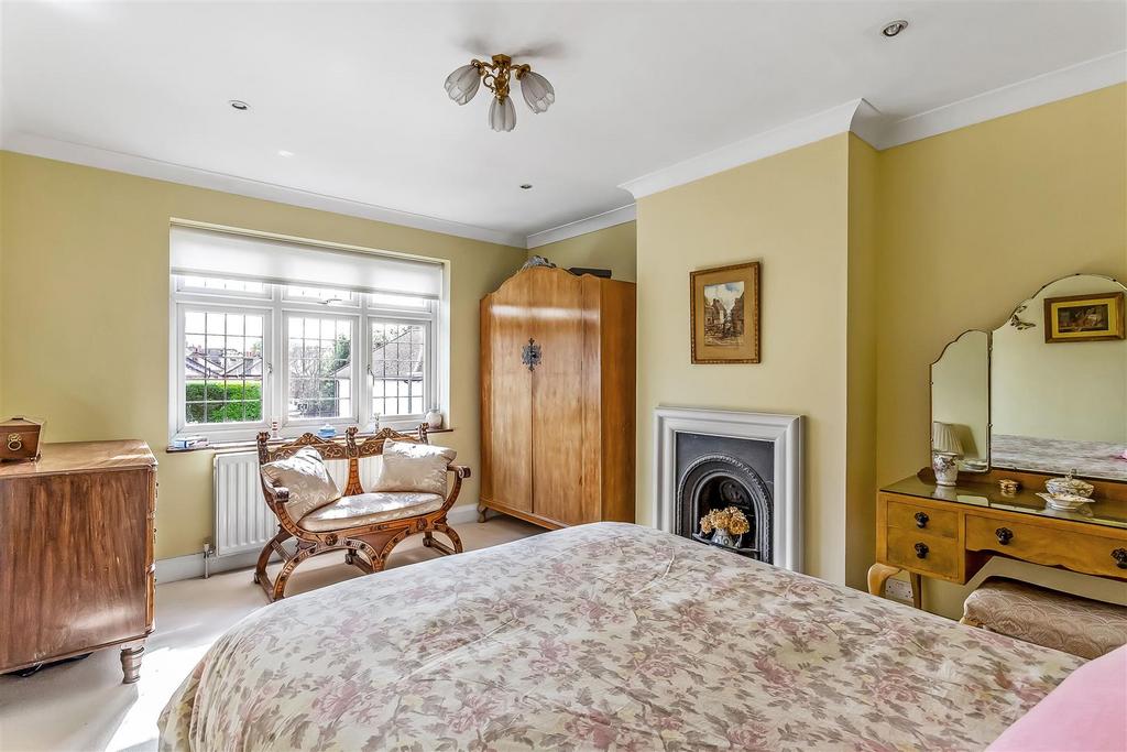 Bedroom, fireplace