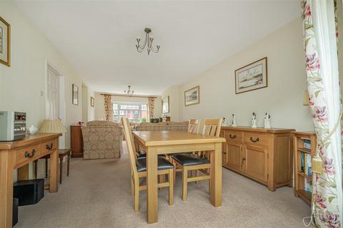4 bedroom detached house for sale, Woollacott Drive, Newton, Swansea