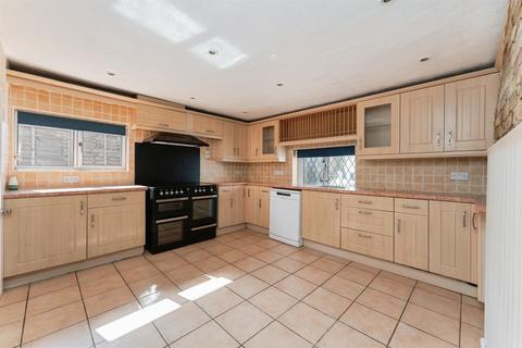 2 bedroom detached bungalow for sale, The Street, Freckenham, Bury St. Edmunds