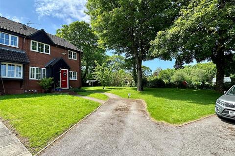 2 bedroom ground floor flat for sale, Peveril Gardens, Newtown, Disley, Stockport