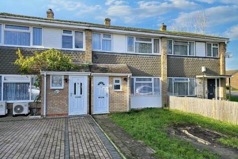 3 bedroom terraced house to rent, Elvaston Way,  Tilehurst,  RG30