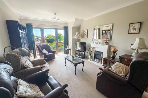2 bedroom apartment for sale, Station Road, Littlehampton BN16