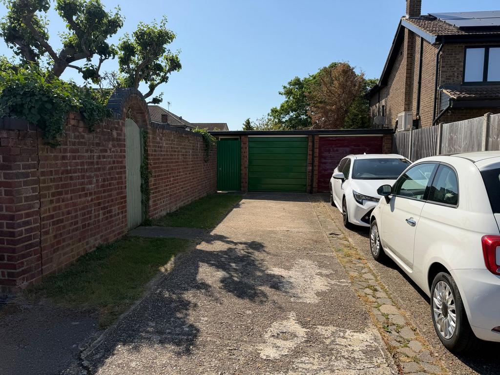 Driveway view, driveway