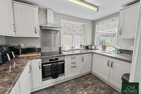2 bedroom detached bungalow for sale, The Gate House, Garstang Road, Catterall, Preston, Lancashire, PR3 1XN