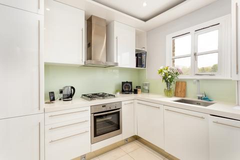 2 bedroom duplex to rent, Kings Road Windsor SL4