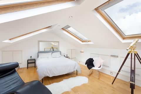 2 bedroom duplex to rent, Kings Road Windsor SL4
