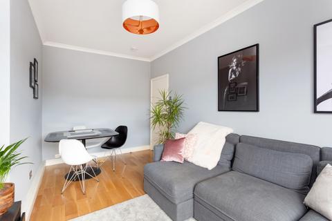 2 bedroom duplex to rent, Kings Road Windsor SL4