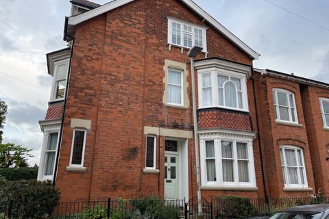 5 bedroom end of terrace house to rent, St Pauls Road, Leicester LE3