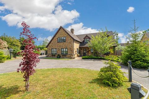 4 bedroom detached house for sale, Burghfield Bridge Burghfield Reading, Berkshire, RG30 3XL