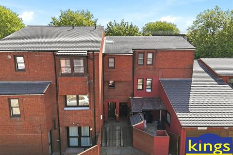 1 bedroom ground floor flat for sale, Statham Grove, Edmonton, N18