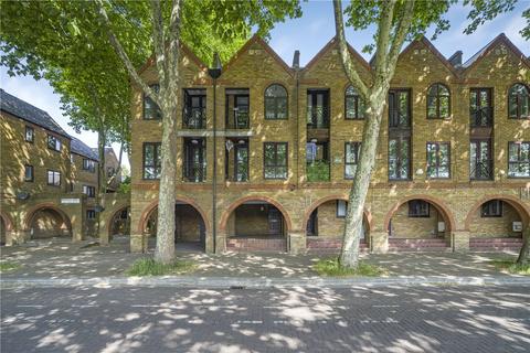 1 bedroom apartment for sale, Brunswick Quay, London SE16