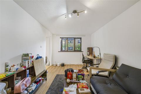 1 bedroom apartment for sale, Brunswick Quay, London SE16
