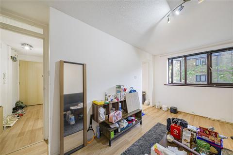 1 bedroom apartment for sale, Brunswick Quay, London SE16