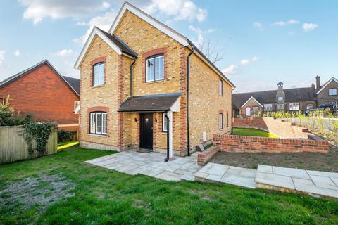 4 bedroom detached house to rent, Primary Place, Detling, Maidstone
