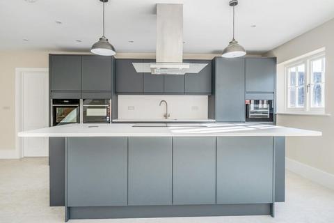 4 bedroom detached house to rent, Primary Place, Detling, Maidstone