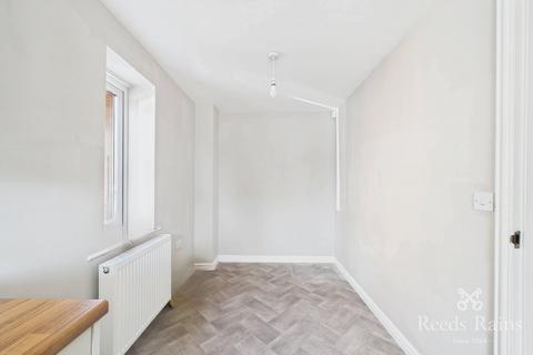 3 bedroom semi-detached house for sale, Croft House Way, Chesterfield S44