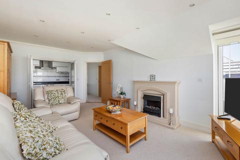 2 bedroom flat for sale, Harsfold Road, Rustington, BN16