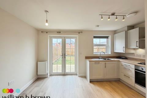 2 bedroom house to rent, Teasel Close, IPSWICH