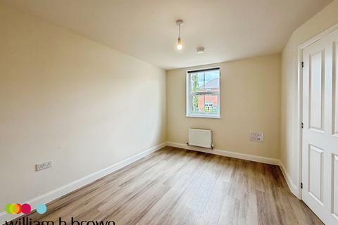 2 bedroom house to rent, Teasel Close, IPSWICH