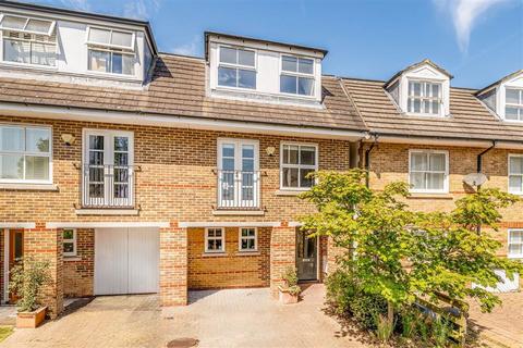 North Place, Teddington TW11