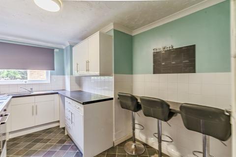 2 bedroom ground floor flat for sale, St Andrews Gardens, Worthing