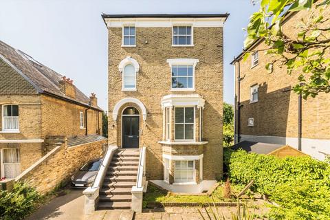 Denmark Avenue, London SW19