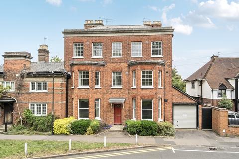 Windsor Road, Datchet, SL3
