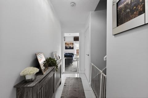 3 bedroom terraced house for sale, Queens Court, Irvine