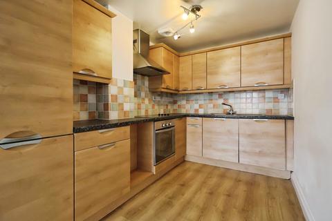 2 bedroom flat for sale, Sanders Place, Walsworth Road, Hitchin