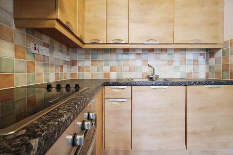 2 bedroom flat for sale, Sanders Place, Walsworth Road, Hitchin