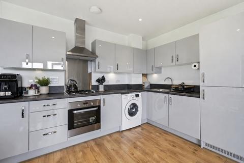 2 bedroom flat for sale, Havelock Road, Southall, UB2