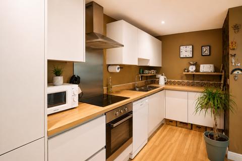 1 bedroom apartment for sale, The Yard, Lostwithiel, PL22 0FD