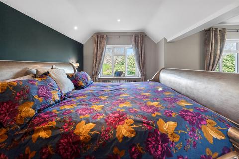 4 bedroom detached house for sale, Amersham Road, Beaconsfield, HP9