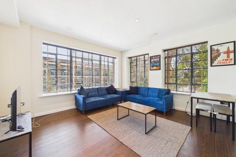 2 bedroom flat for sale, O'Gorman Avenue, Farnborough, Hampshire, GU14