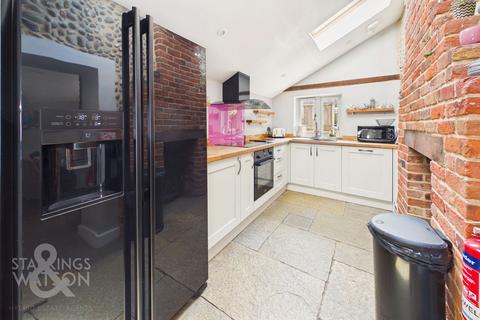 2 bedroom semi-detached house for sale, Walcott Road, Bacton, Norwich