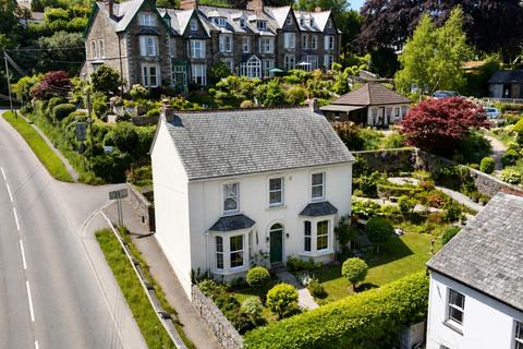 3 bedroom detached house for sale, Edgcumbe Road, Lostwithiel, Cornwall, PL22