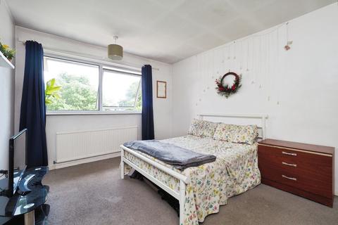 2 bedroom flat for sale, Conway Road, Carlton, Nottingham, NG4