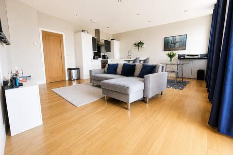 2 bedroom flat for sale, Riverside House, Furlong Road, Bourne End, SL8