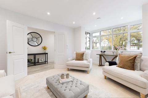 4 bedroom house for sale, Hurst Villas, Hurst Road, East Molesey, KT8