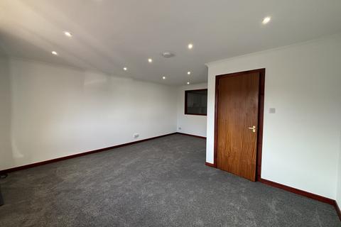 undefined, Stein Square, Stirling, FK7
