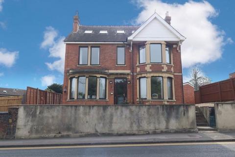 undefined, Cheltenham Road, Gloucester, GL2