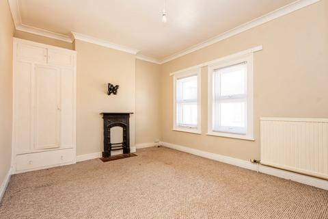 2 bedroom terraced house for sale, East Grove, Rushden NN10