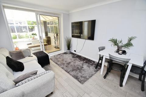 3 bedroom semi-detached house for sale, Woodside Drive, Bradford BD16