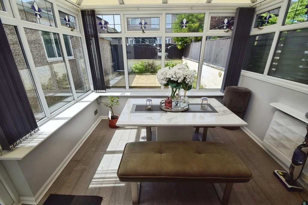 Fb53a0ba-Conservatory
