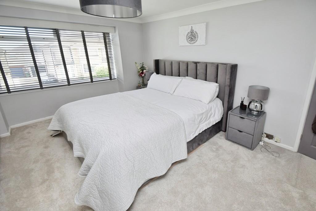 Ecdc75c4-Bedroom 202