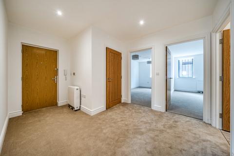 undefined, Flat 5 Discovery House