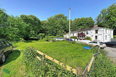 3 bedroom property with land for sale, Land with planning