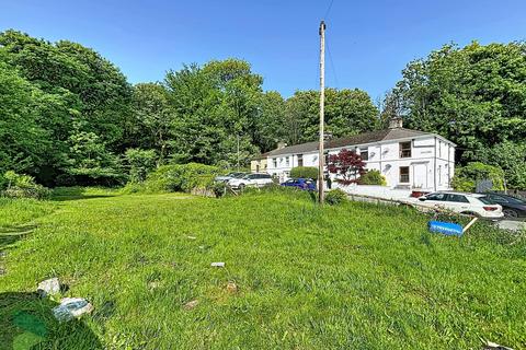 3 bedroom property with land for sale, Land with planning