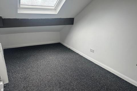 2 bedroom apartment to rent, Nesfield Street, Bradford City Centre BD1