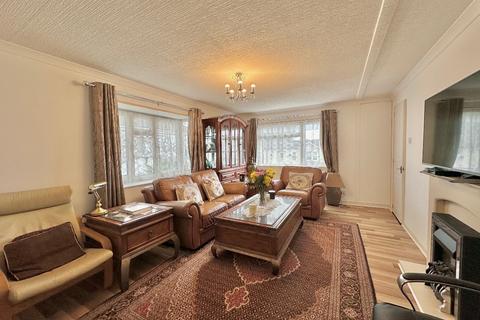 3 bedroom park home for sale, North End, Cummings Hall Lane, Noak Hill, Romford